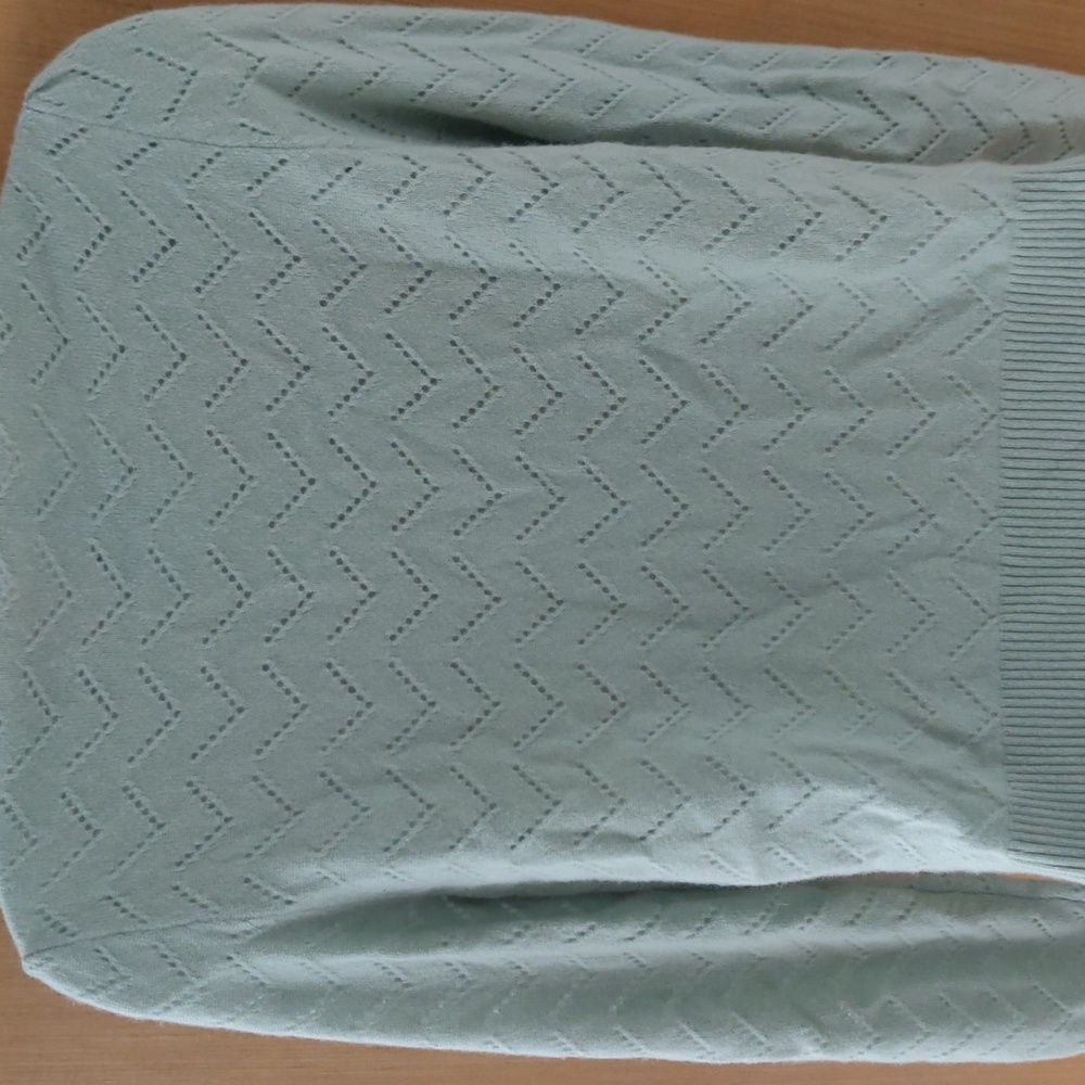 JCrew 100% cashmere sweater - Picture 4 of 8